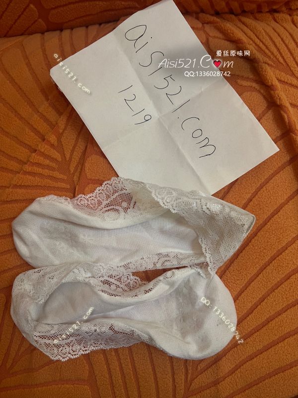 天气开始热起来了，酸酸臭臭的袜子上新 出汗带点脚泥就是酸臭酸臭的味道原味丝袜|袜类臭船袜